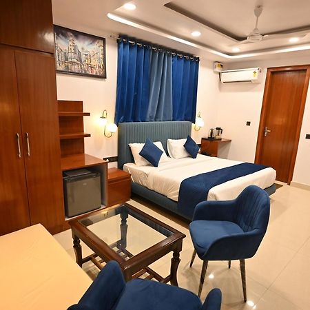 Hotel Down Town Paschim Vihar 델리 외부 사진