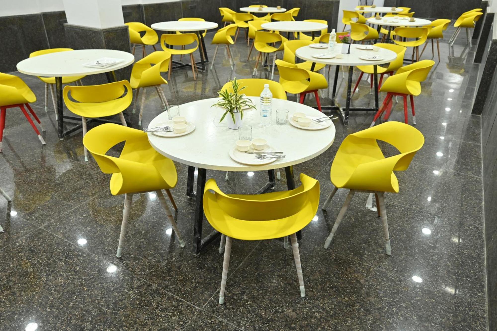 Hotel Down Town Paschim Vihar 델리 외부 사진