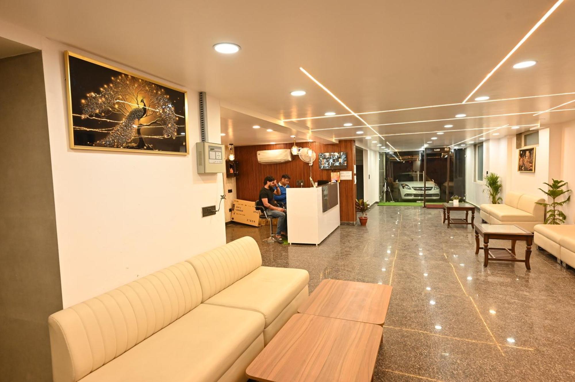 Hotel Down Town Paschim Vihar 델리 외부 사진