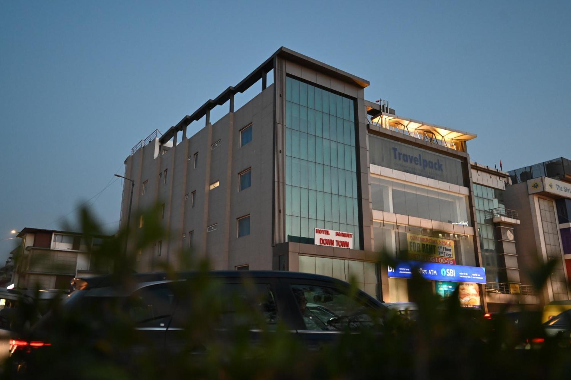 Hotel Down Town Paschim Vihar 델리 외부 사진