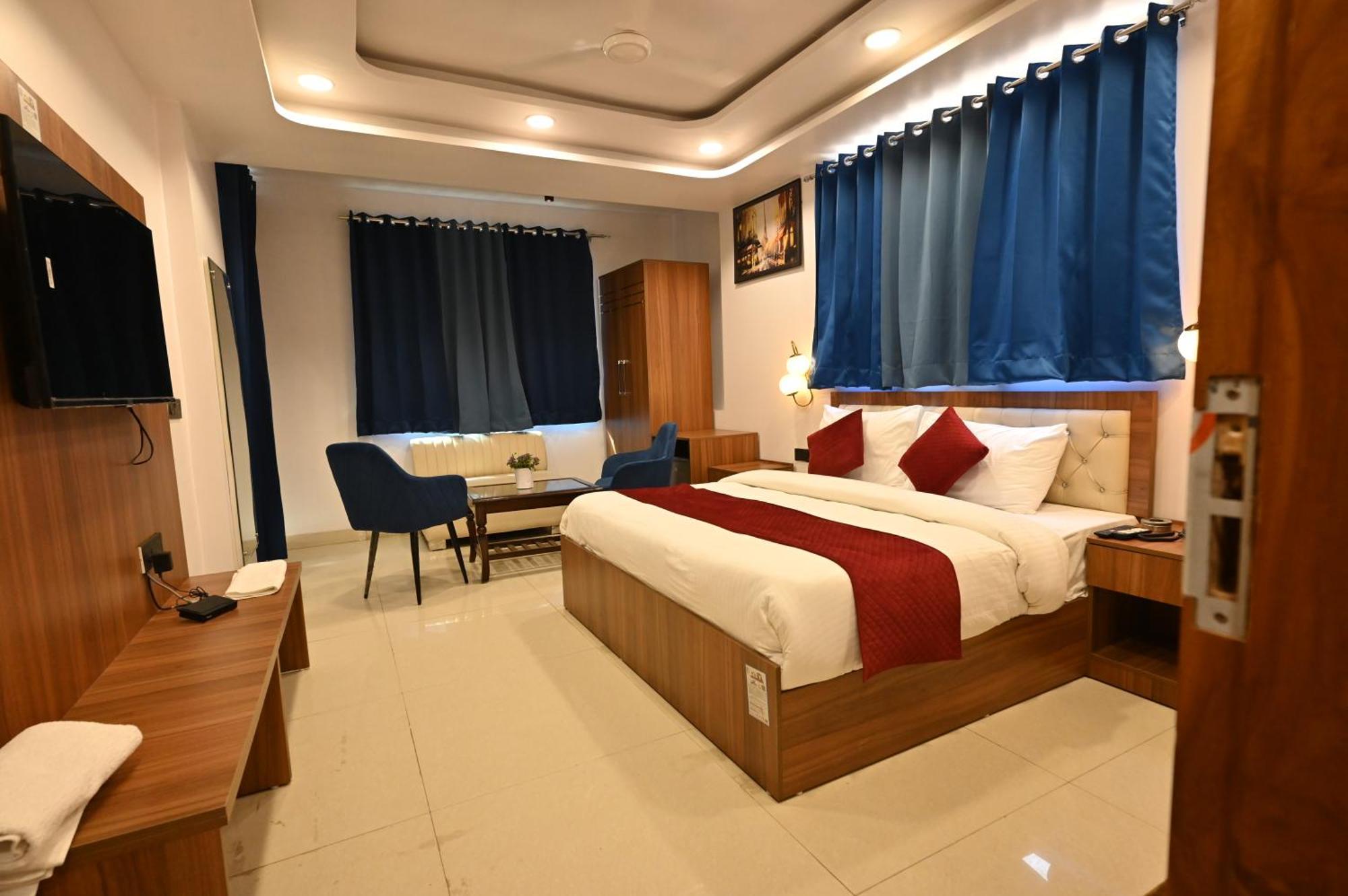 Hotel Down Town Paschim Vihar 델리 외부 사진