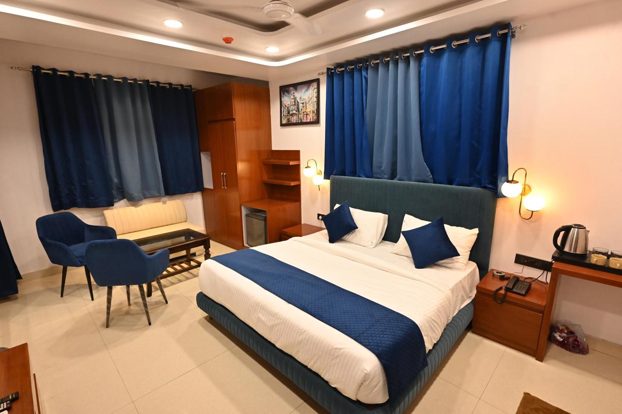 Hotel Down Town Paschim Vihar 델리 외부 사진