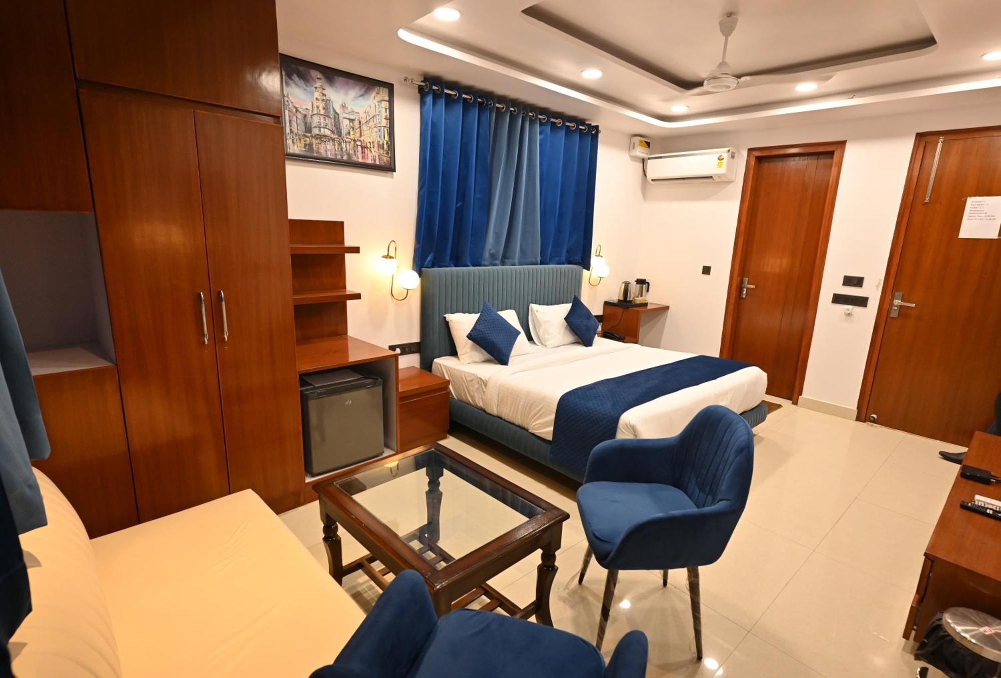 Hotel Down Town Paschim Vihar 델리 외부 사진